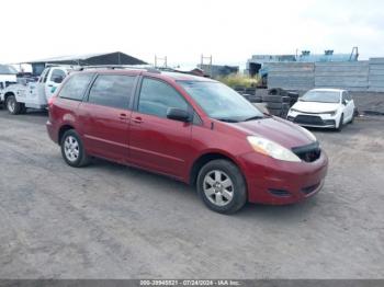  Salvage Toyota Sienna