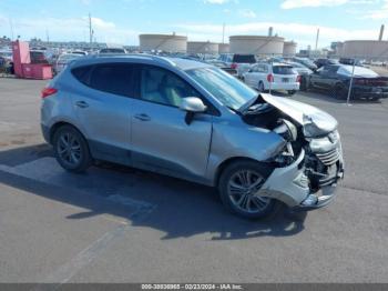  Salvage Hyundai TUCSON