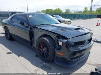  Salvage Dodge Challenger