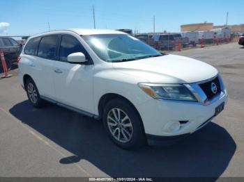  Salvage Nissan Pathfinder