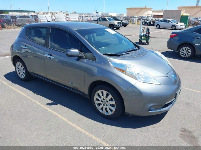  Salvage Nissan LEAF