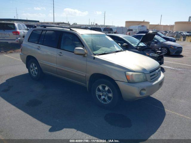  Salvage Toyota Highlander