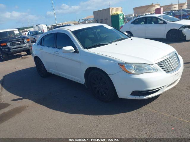  Salvage Chrysler 200