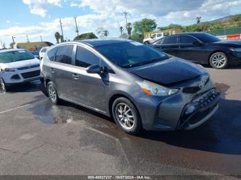  Salvage Toyota Prius v