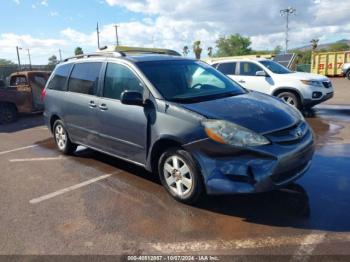  Salvage Toyota Sienna