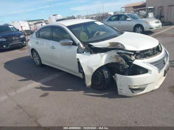  Salvage Nissan Altima