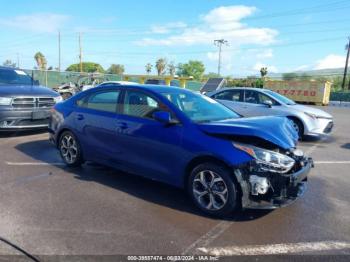  Salvage Kia Forte