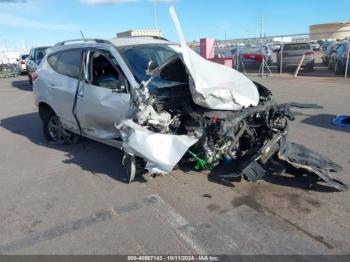  Salvage Hyundai TUCSON