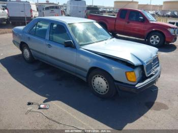  Salvage Mercedes-Benz 260