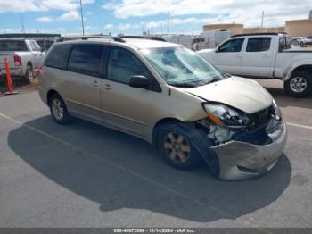  Salvage Toyota Sienna