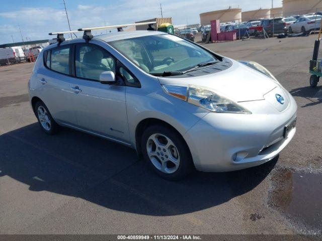  Salvage Nissan LEAF