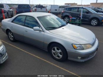  Salvage Lexus Es