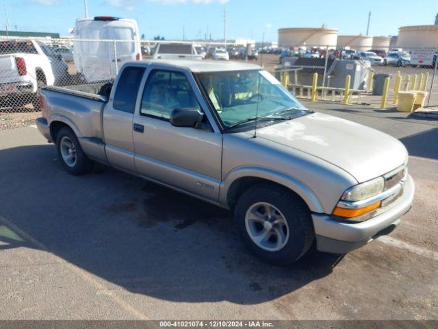  Salvage Chevrolet S-10