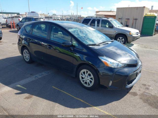  Salvage Toyota Prius v