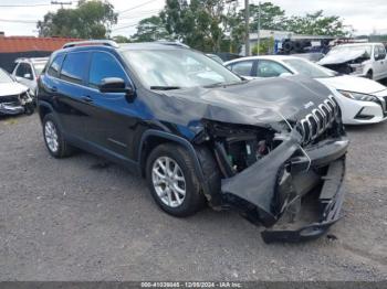  Salvage Jeep Cherokee