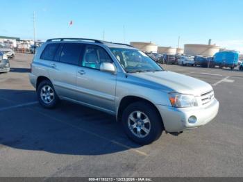  Salvage Toyota Highlander