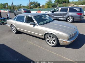  Salvage Jaguar Xj8