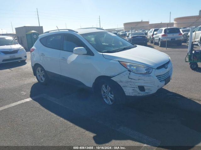  Salvage Hyundai TUCSON