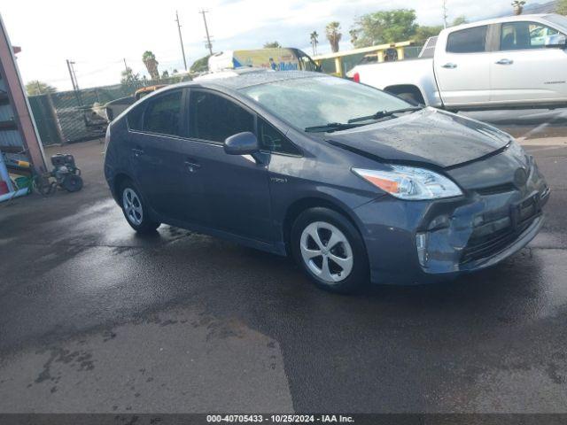  Salvage Toyota Prius