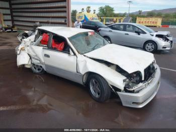  Salvage Toyota Crown Maje