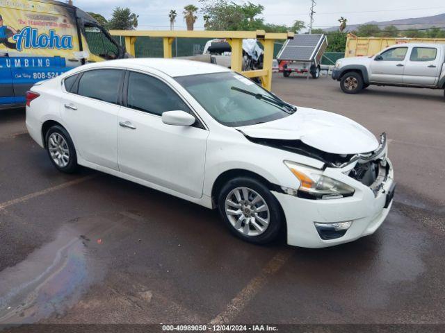  Salvage Nissan Altima