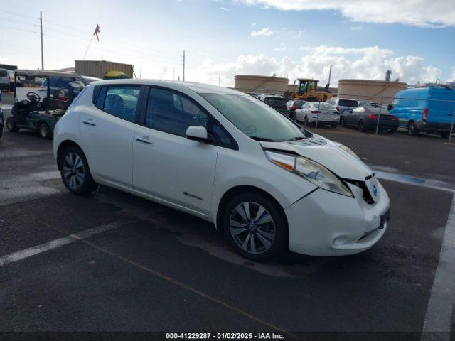  Salvage Nissan LEAF