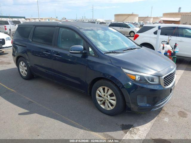  Salvage Kia Sedona