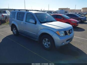  Salvage Nissan Pathfinder