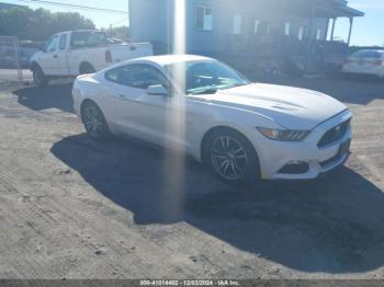  Salvage Ford Mustang