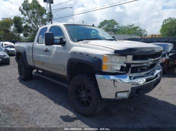  Salvage Chevrolet Silverado 2500