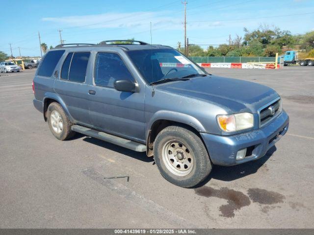  Salvage Nissan Pathfinder