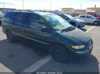  Salvage Chrysler Town & Country