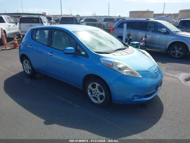  Salvage Nissan LEAF