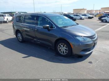  Salvage Chrysler Pacifica