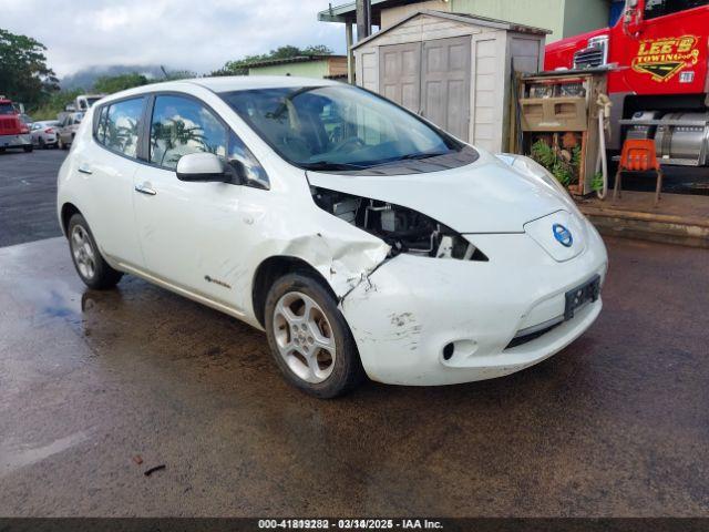  Salvage Nissan LEAF