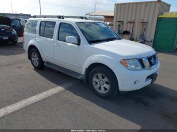  Salvage Nissan Pathfinder