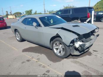  Salvage Dodge Challenger