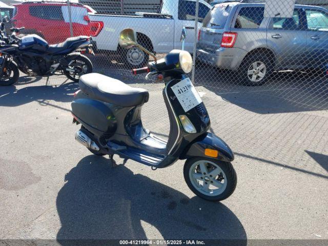 Salvage Vespa Lx
