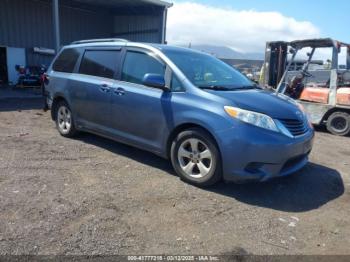  Salvage Toyota Sienna