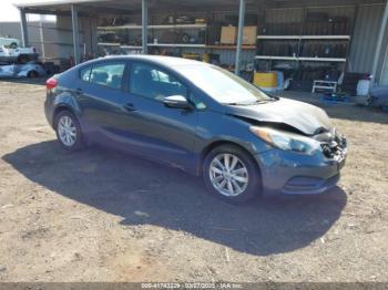  Salvage Kia Forte