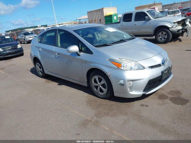  Salvage Toyota Prius