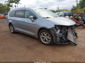 Salvage Chrysler Pacifica