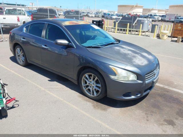  Salvage Nissan Maxima