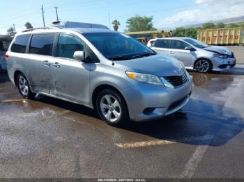  Salvage Toyota Sienna