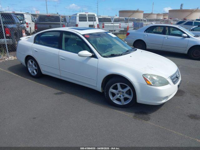  Salvage Nissan Altima