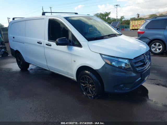  Salvage Mercedes-Benz Metris