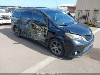  Salvage Toyota Sienna