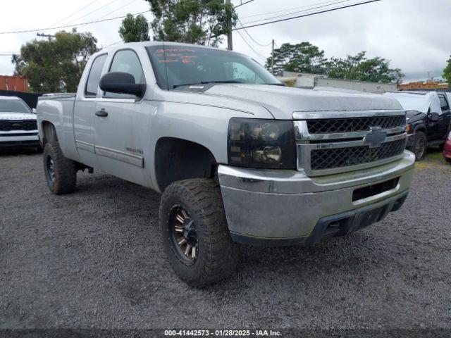  Salvage Chevrolet Silverado 2500