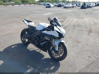  Salvage Suzuki Gsx-r750