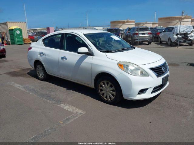  Salvage Nissan Versa